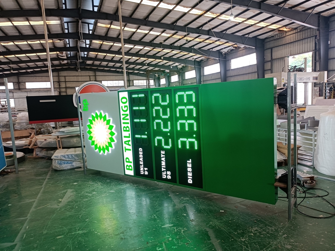 Modern Directional Wayfinding Signage , Illuminated Pylon Signs