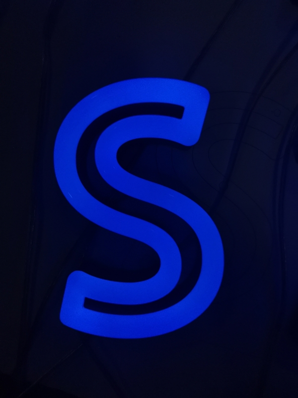 Custom Acrylic 3D LED Letter Signs 0.6mm 0.8mm Stainless Steel for Indoor decoration